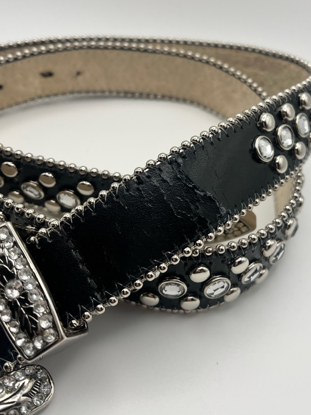 Vintage Y2K Rhinestone Studded Western
Belt Black Leather Silver Engraved Buckle - Picture 2 of 11